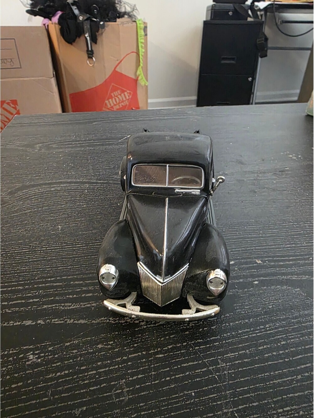 1:24 Scale 1940 Ford Pickup Model Car